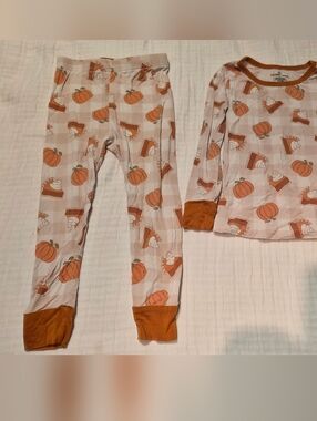 Caden Lane Pumpkin Pie Kids Pajama Set - Orange & Cream